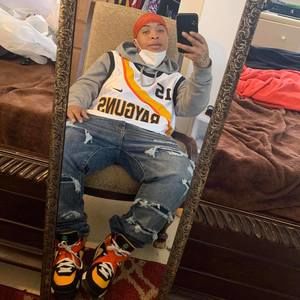 Meet your Posher, Whit